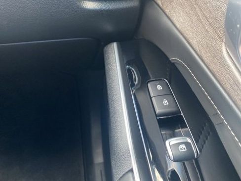 Used 2022 Kia Sorento SX Prestige image 24