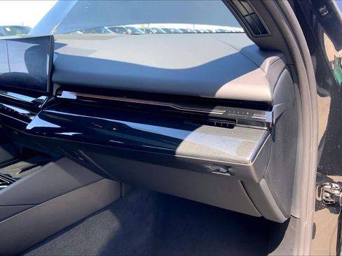 Used 2026 BMW 530i image 18