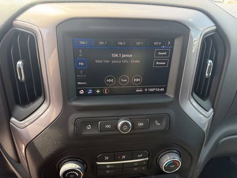 Used 2021 Chevrolet Silverado 1500 Custom AWD/4WD image 13