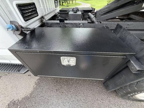 Used 2019 Ford F550 4x4 Regular Cab Super Duty image 17