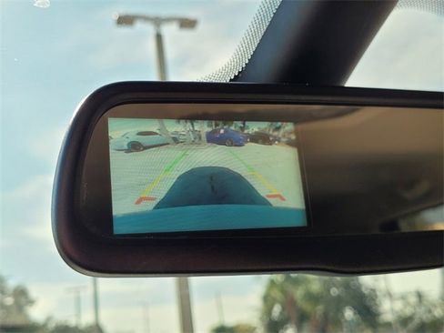 Certified 2018 Dodge Journey SE image 25