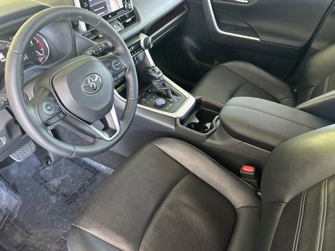 Certified 2019 Toyota RAV4 Limited w/ Advanced Technology Package AWD/4WD image 12
