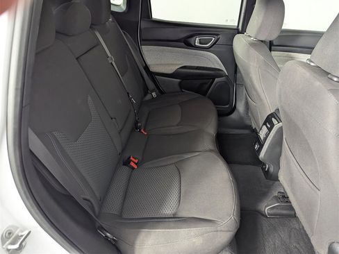 Used 2023 Jeep Compass Sport image 31