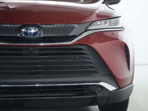 Used 2021 Toyota Venza Limited w/ Advanced Technology Package image 8