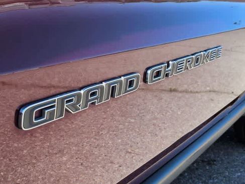 Used 2020 Jeep Grand Cherokee Laredo w/ Quick Order Package 2BN North AWD/4WD image 13