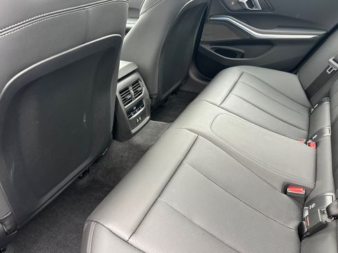 Used 2026 BMW 330i Sedan w/ Premium Package RWD image 11