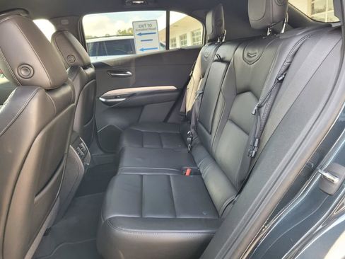 Used 2020 Cadillac XT4 Premium Luxury image 4