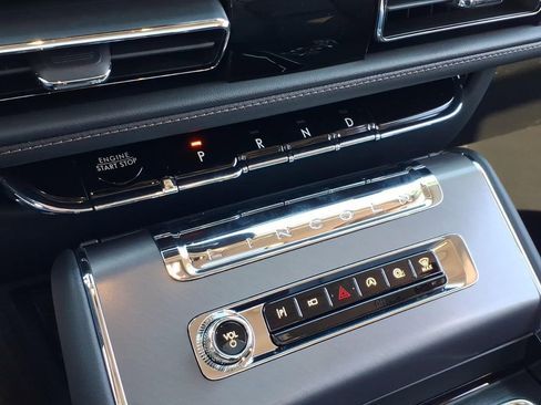 New 2026 Lincoln Aviator AWD image 22