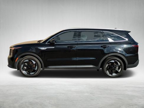 Certified 2025 Kia Sorento EX image 6