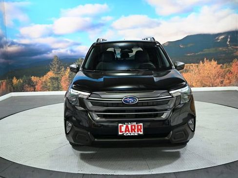 Used 2025 Subaru Forester Premium AWD/4WD image 3
