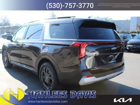 New 2026 Kia Carnival EX image 9