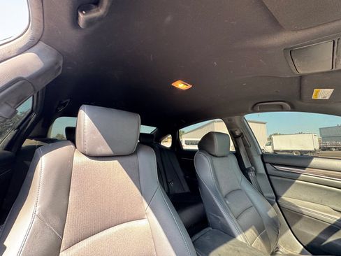 Used 2021 Honda Accord Sport image 16