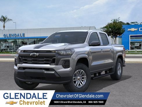 New 2026 Chevrolet Colorado LT w/ LPO, Hood Decal Package RWD image 6
