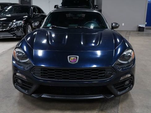Used 2018 FIAT 124 Spider Abarth w/ Convenience Group RWD image 8