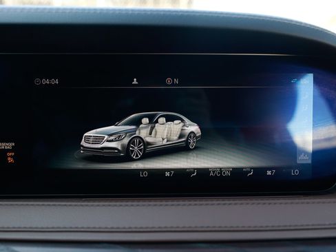 Used 2019 Mercedes-Benz S 560 Sedan image 42