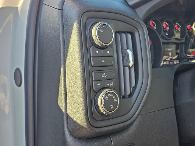 New 2026 Chevrolet Silverado 2500 Custom w/ Z71 Off-Road Package AWD/4WD image 30