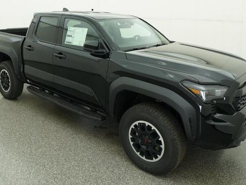 New 2026 Toyota Tacoma TRD Off-Road AWD/4WD image 13