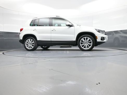 Used 2015 Volkswagen Tiguan SE image 27