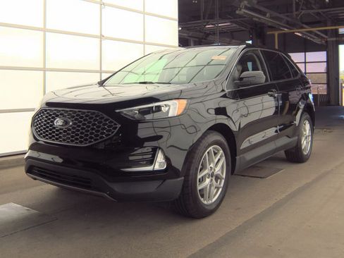 Used 2024 Ford Edge SEL w/ Convenience Package AWD/4WD image 5