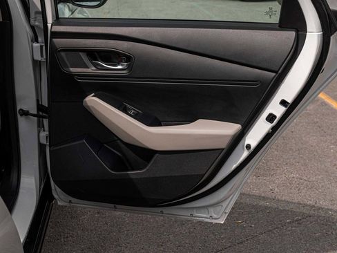 Used 2025 Honda Accord LX image 15