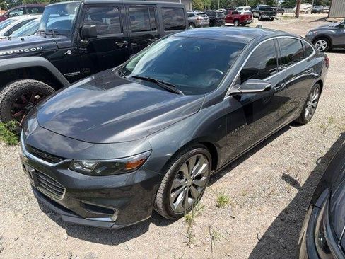 Used 2017 Chevrolet Malibu Premier w/ Premier Sun and Wheel Package FWD image 1