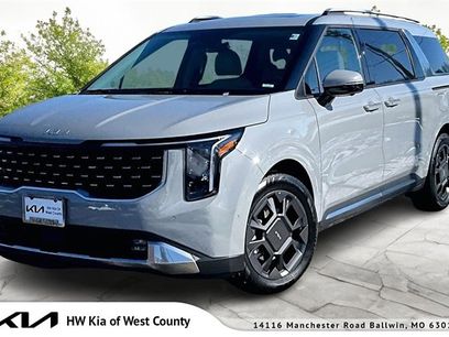 Certified 2025 Kia Carnival SX