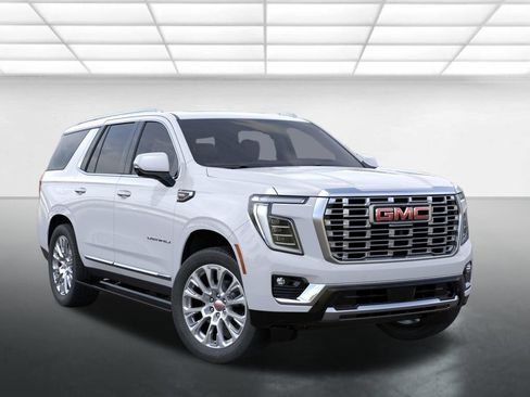 New 2026 GMC Yukon Denali w/ Denali Reserve Package AWD/4WD image 8