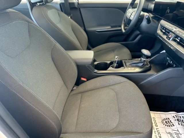 Certified 2025 Kia K4 FWD image 26