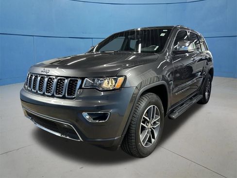Used 2018 Jeep Grand Cherokee Limited w/ Trailer Tow Group IV image 5