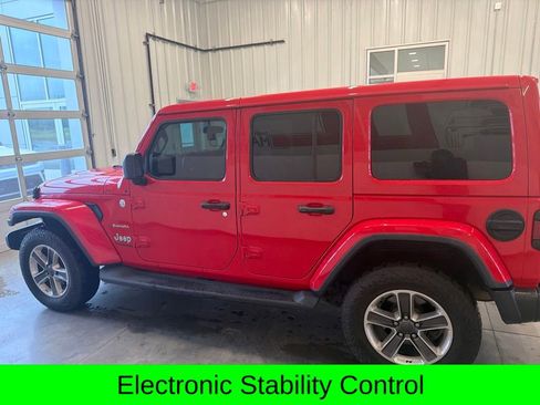 Used 2020 Jeep Wrangler Unlimited Sahara w/ Cold Weather Group AWD/4WD image 7