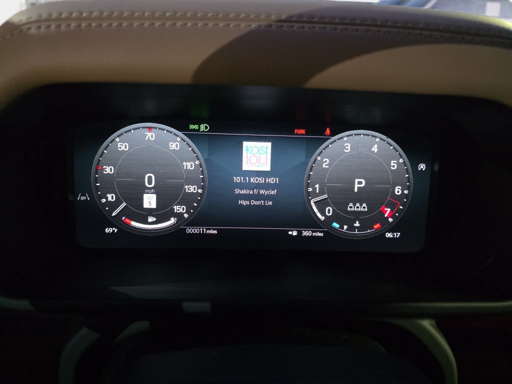 New 2026 Land Rover Defender 110 X-Dynamic SE AWD/4WD image 14