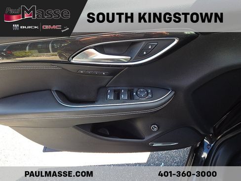 Used 2022 Buick Envision Essence w/ Technology Package I AWD/4WD image 10