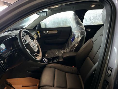 New 2026 Volvo XC40 B5 Ultra w/ Protection Package Premier AWD/4WD image 10