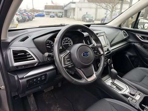 Used 2023 Subaru Forester Premium image 21