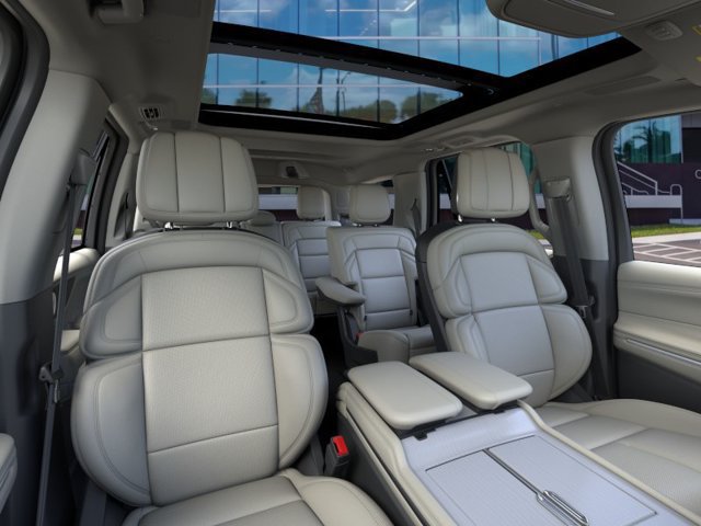 New 2026 Lincoln Navigator Reserve AWD/4WD image 10