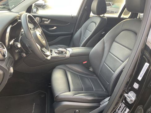 Used 2017 Mercedes-Benz GLC 300 4MATIC image 22