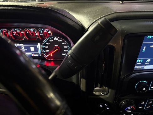 Used 2018 Chevrolet Silverado 3500 LTZ image 28