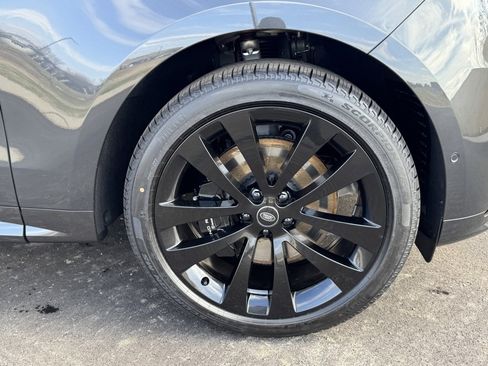 New 2025 Land Rover Range Rover Sport Dynamic SE image 4