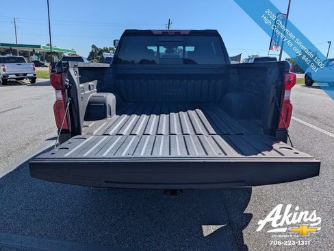 Used 2020 Chevrolet Silverado 1500 High Country w/ Technology Package AWD/4WD image 13