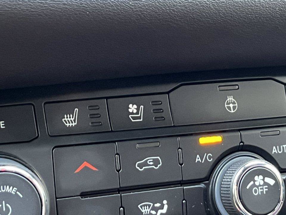 Used 2024 Dodge Durango GT AWD/4WD image 35