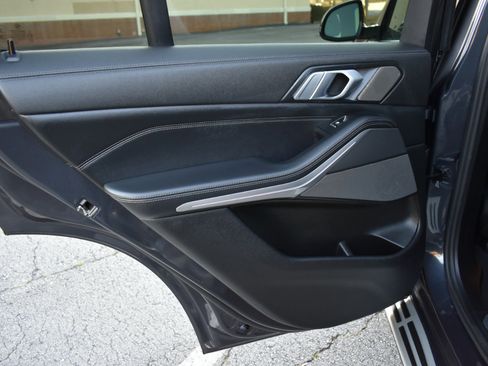 Used 2019 BMW X5 xDrive50i w/ Parking Assistance Package image 37