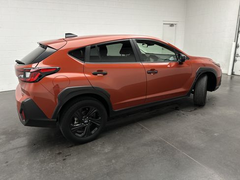 Used 2024 Subaru Crosstrek 2.0i AWD/4WD image 8