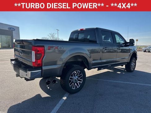 Used 2017 Ford F250 Lariat w/ Lariat Ultimate Package image 9