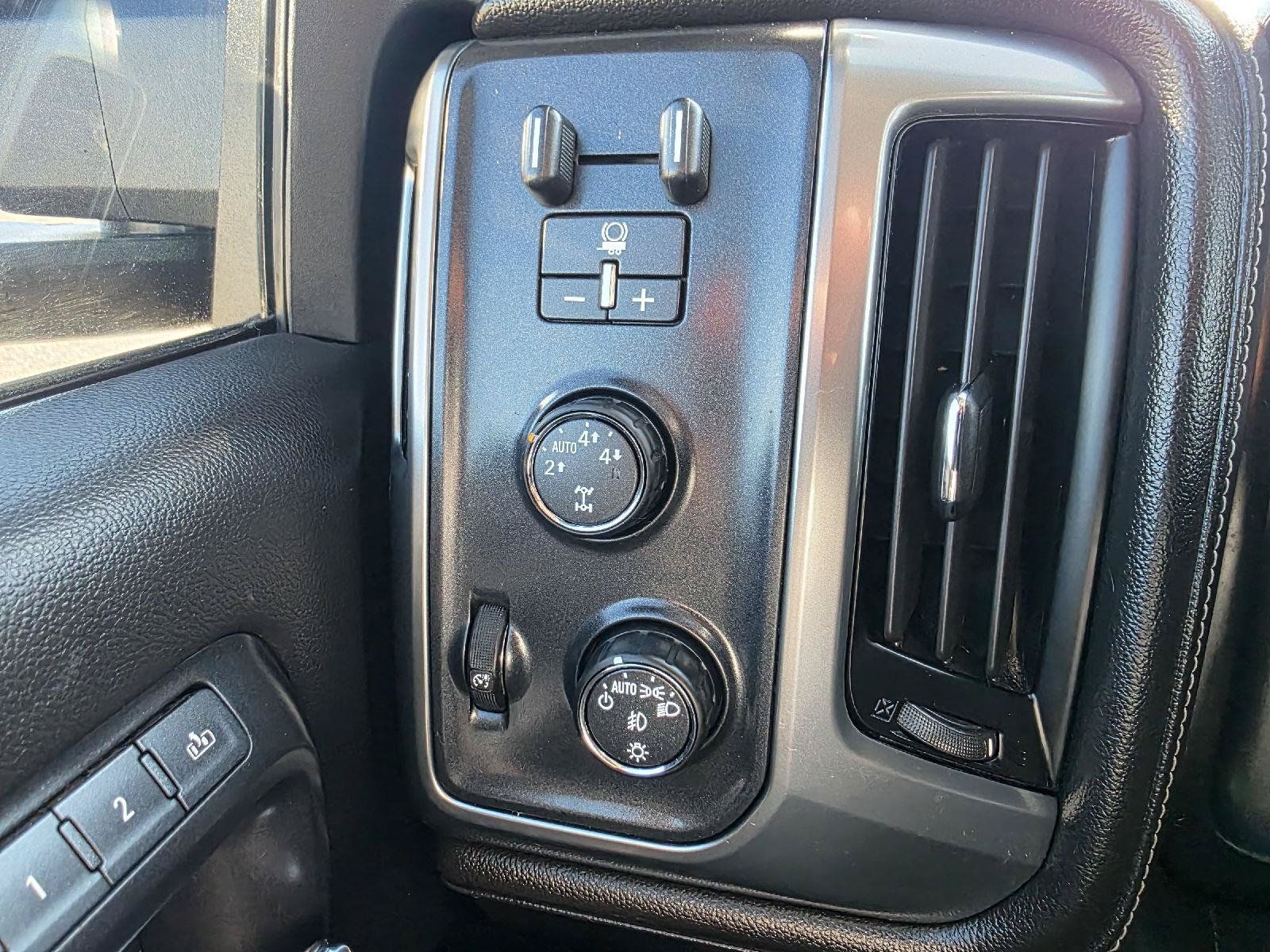 Used 2014 Chevrolet Silverado 1500 LTZ AWD/4WD image 16