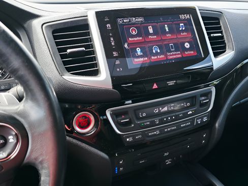 Used 2017 Honda Pilot Elite image 39