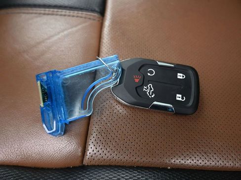 Used 2022 Chevrolet Silverado 2500 High Country w/ Safety Package II image 77