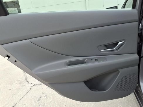 Used 2026 Hyundai Elantra Sport FWD image 16