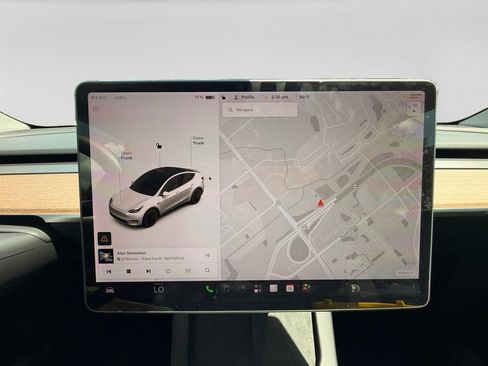 Used 2022 Tesla Model Y Performance AWD/4WD image 14
