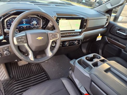 New 2025 Chevrolet Silverado 2500 LT w/ Convenience Package image 7