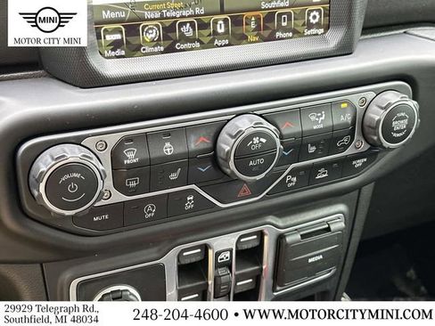 Used 2022 Jeep Gladiator Overland AWD/4WD image 34